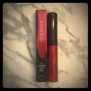 LIQUID METAL dans la couleur Crimson Chrome